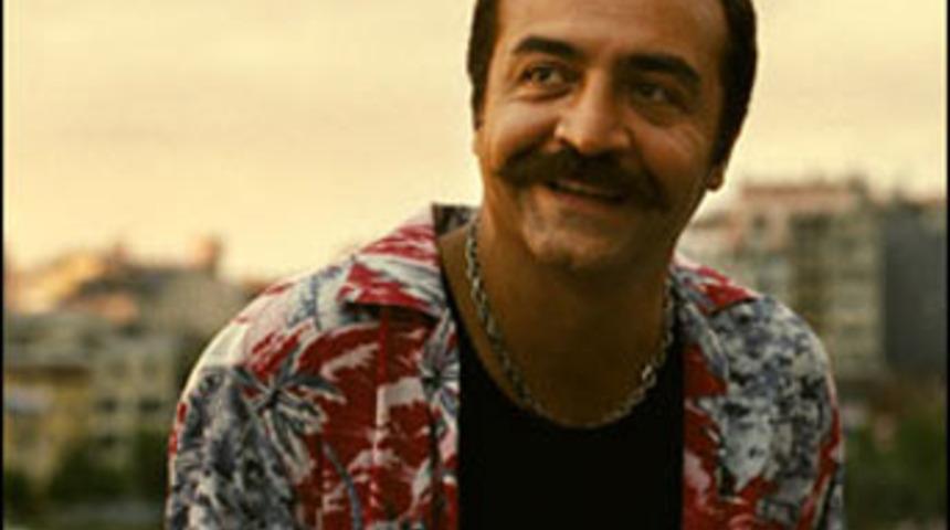 Yılmaz Erdoğan baba oldu