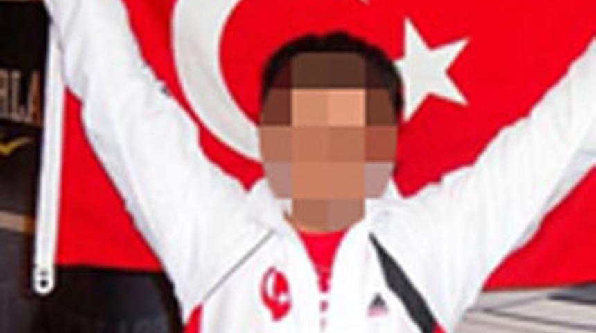 Tecav&uuml;zden yargılanan Kick boks&ccedil;uya beraat