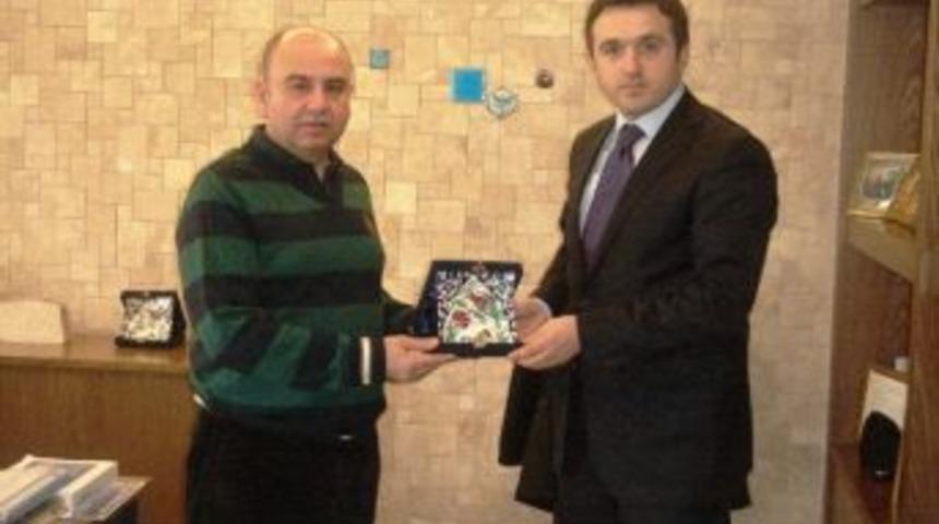 Aile Ve Sosyal Politikalar K&uuml;tahya İl M&uuml;d&uuml;r&uuml; &Ouml;mer Turan Başkan Saraoğlu'nu Ziyaret Etti