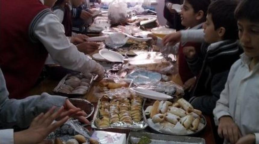 Okulda Yardımlaşma Değeri Kermesi