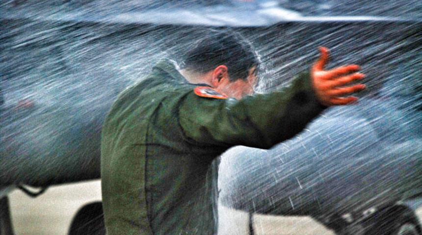 İlk uçuşu sonrası pilotlukla ilişkisi kesilen Üsteğmen, Anayasa Mahkemesi'nin kararıyla bir kez daha yıkıldı