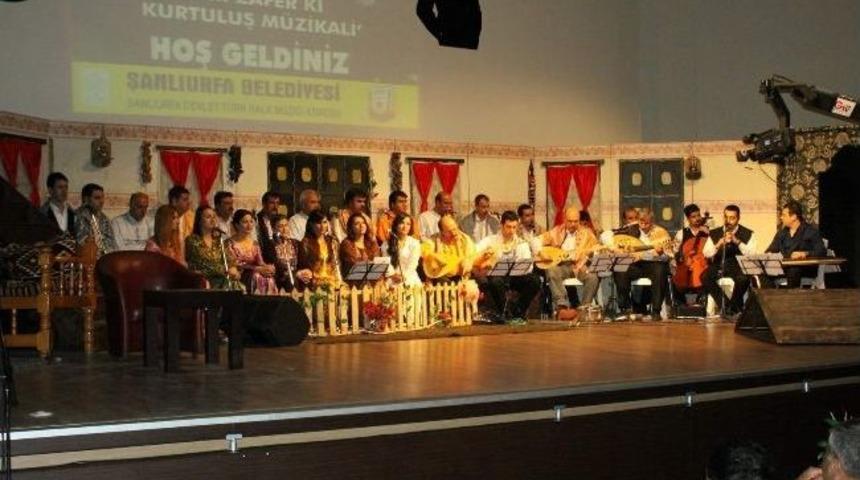 &ldquo;bir Zafer Ki Kurtuluş M&uuml;zikali&rdquo; B&uuml;y&uuml;ledi