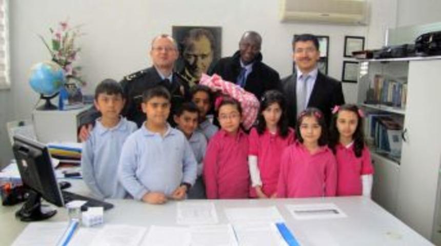 Ganalı &Ouml;ğretmen &Ouml;ğrencileri Ile Konya Polisini Ziyaret Etti