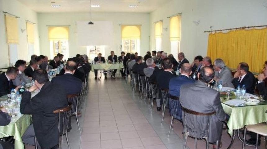 Niğde Milli Eğitim Ygs Değerlendirme Toplantısı Yaptı