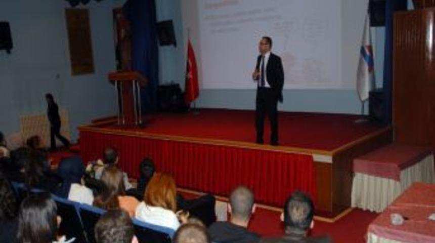 Üniversitede Aile Ve Evlilik Konulu Konferans Düzenlendi