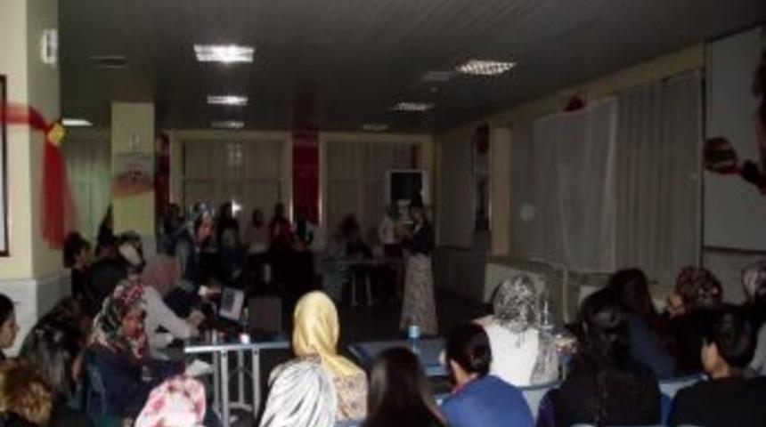 Muş KYK'da Kutlu Doğum Programı Tertiplendi