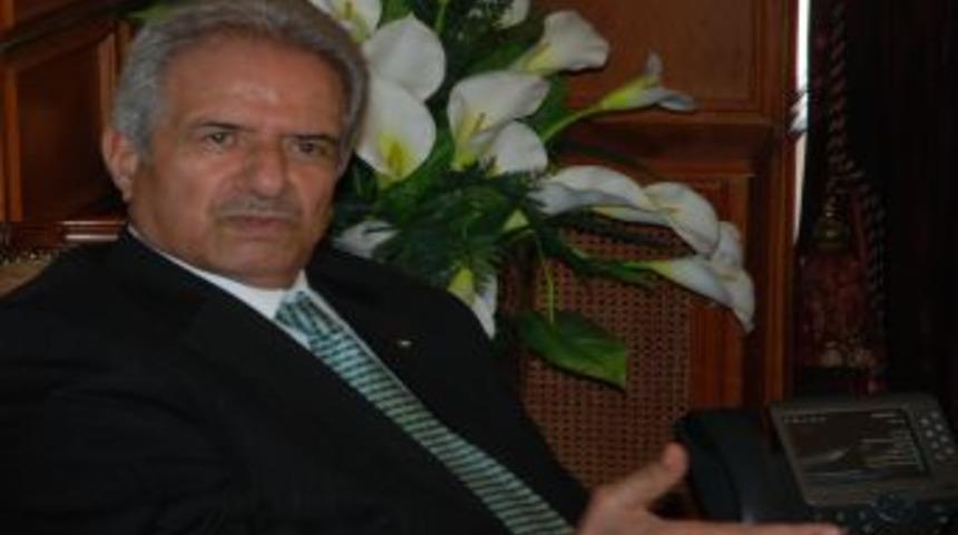 Filistin B&uuml;y&uuml;kel&ccedil;isi: Başbakan Feyyad&rsquo;ın Istifası I&ccedil; Gelişmelere Bağlı