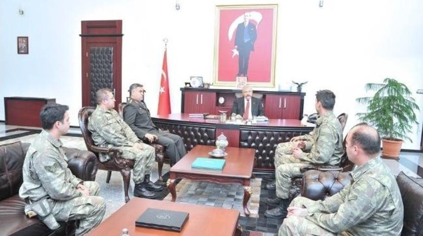 Vali Cerrah, Jandarma G&uuml;c&uuml; Atış Takımı Sporcularını Kabul Etti