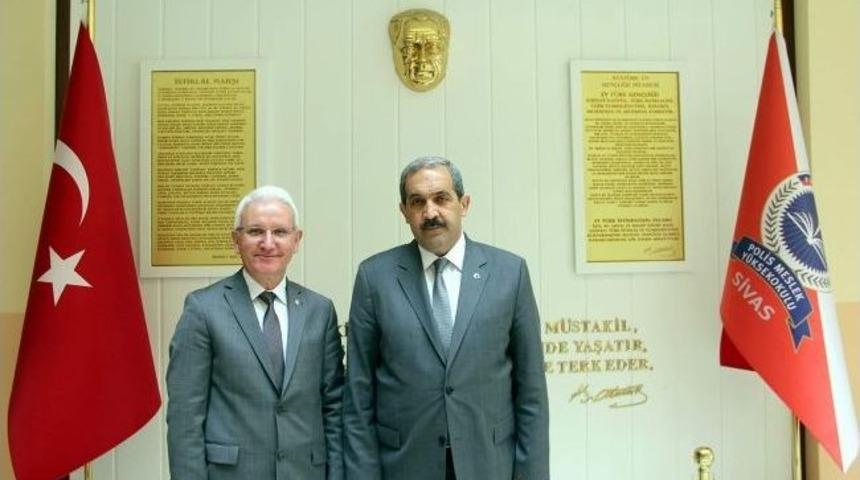 Başkan &Uuml;rg&uuml;p&rsquo;ten Polis Teşkilatına Ziyaretler