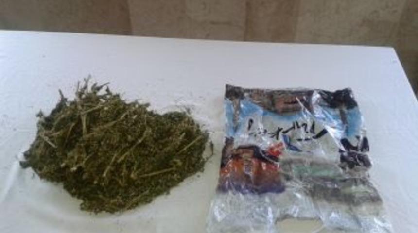 Jandarma, Manavgat'ta 430 Gram Esrar Ele Ge&ccedil;irdi