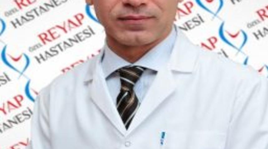 Genel Cerrahi Uzmanı Cengiz Uyar: &ldquo;refl&uuml; Diyetle Tedavi Edilebilir&rdquo;