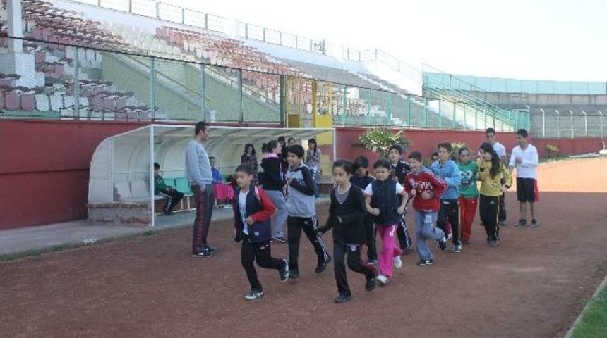 Yalovalı Atletler Balıkesir&rsquo;de Boy G&ouml;sterecek