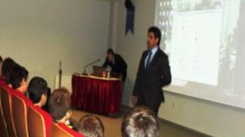 &Ouml;ğrenciler 'Kariyer G&uuml;nleri' Ile Meslekleri Tanıyor