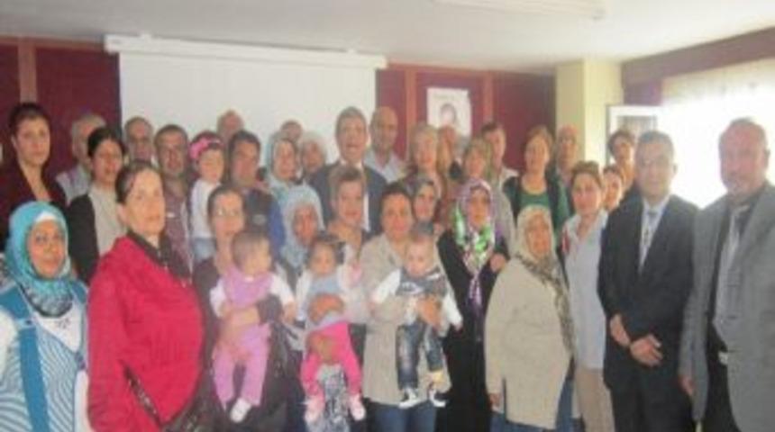 Koruyucu Aile Ve G&ouml;n&uuml;l El&ccedil;ileri Derneği İlk Toplantısını Yaptı