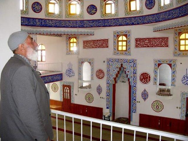 Veysel Karani Camii İçi Osmanlı Motifleri İle Bezendi