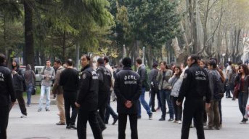 İstanbul &Uuml;niversitesi&rsquo;nde Gerginlik