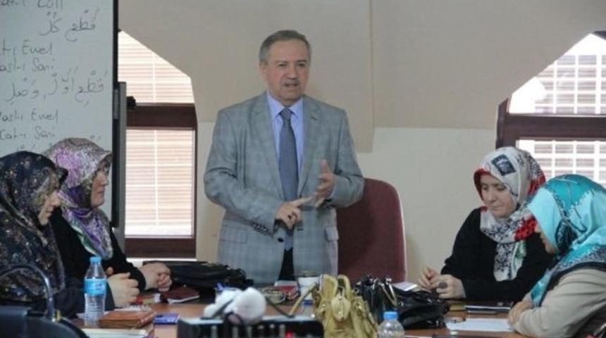 Kadınlara Y&ouml;nelik Hizmeti&ccedil;i Eğitimde Yeni D&ouml;nem Başladı