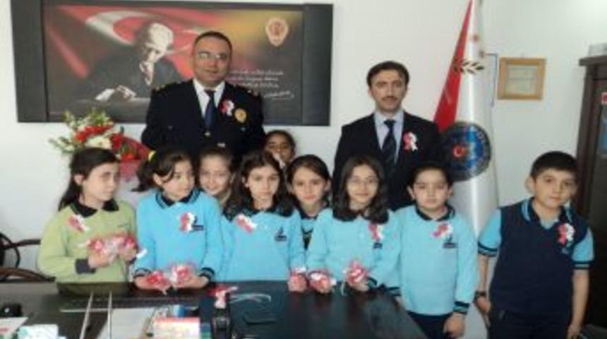 Sandıklı Koleji &Ouml;ğrencilerinden Emniyete Ziyaret