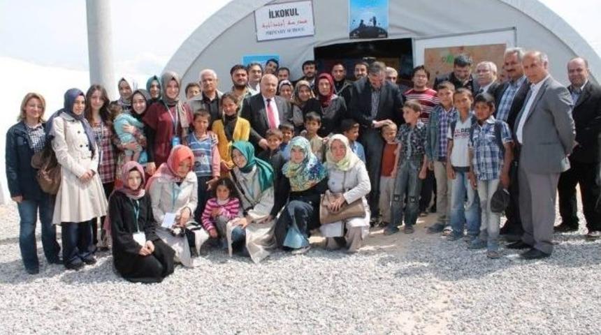 Hayat Vakfı Suriyeli &Ccedil;ocuklarla Buluştu