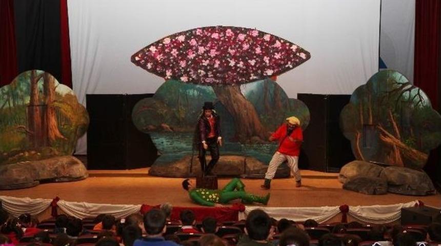 Kurbağa Prens, Adlı Oyuna Yoğun İlgi