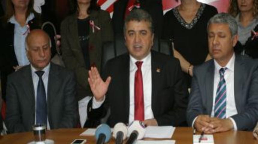 CHP'li Akkaya: Akil Insanlar Halkın G&ouml;z&uuml;n&uuml; Boyayacak