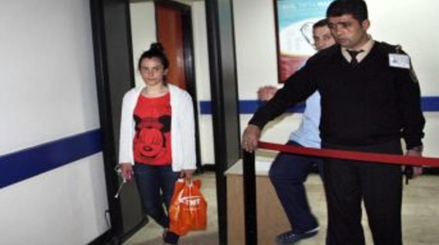 Sağlık &Ccedil;alışanlarına Şiddeti &Ouml;nlemek I&ccedil;in Acil Servise X-Ray Cihazı Koyuldu