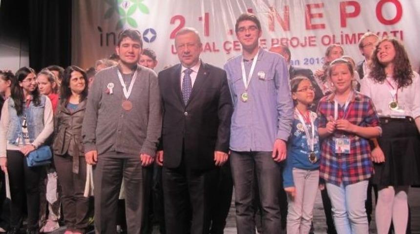 Manisa Şehzade Mehmet Biyoloji&rsquo;de T&uuml;rkiye &Uuml;&ccedil;&uuml;nc&uuml;s&uuml; Oldu