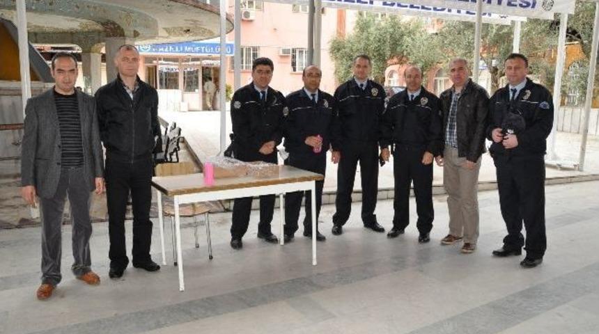 Şehit Polisler İ&ccedil;in Lokma Hayrı