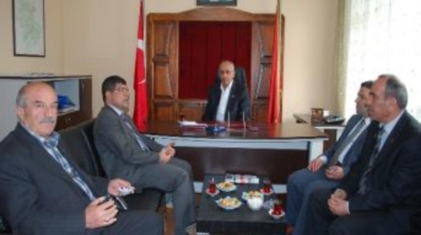 Aksoy&rsquo;dan Muhtarlar Derneğiney Ziyaret