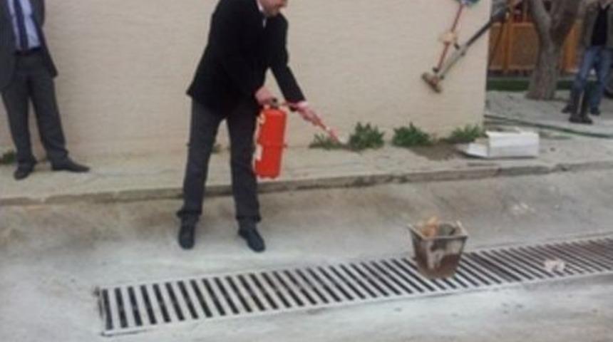 Kırklareli İl Gıda Tarım Ve Hayvancılık M&uuml;d&uuml;rl&uuml;ğ&uuml; Personeline Yangın S&ouml;nd&uuml;rme Eğitimi Verildi