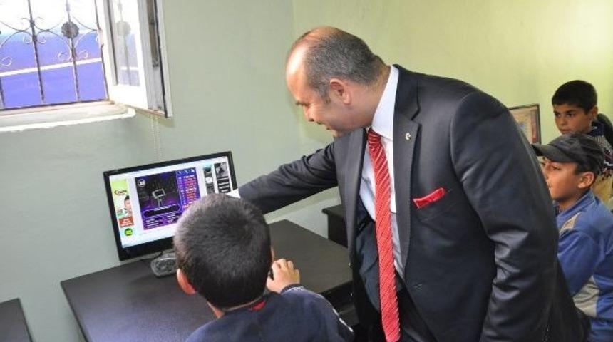 Siirt'te En &Ccedil;ok Kitap Okuyanlara Altın &Ouml;d&uuml;l&uuml;