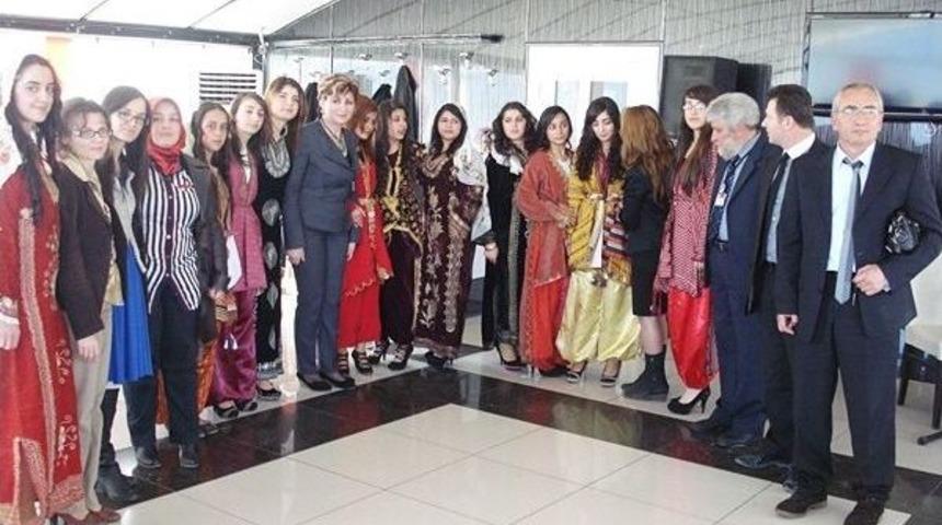 Tosya&rsquo;da T&uuml;rk Ve Romanya K&uuml;lt&uuml;rel Ortaklığı Gecesi Yaşandı