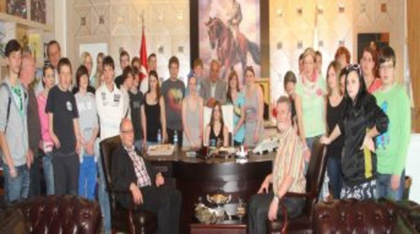 Konaklı Belediyesi Almanya'dan &Ouml;ğrenci Ve &Ouml;ğretmen Ağırladı