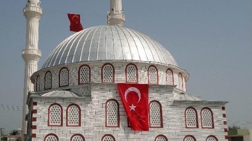 Erdemli'de Sarıyer Köyü Camisi İbadete Açıldı