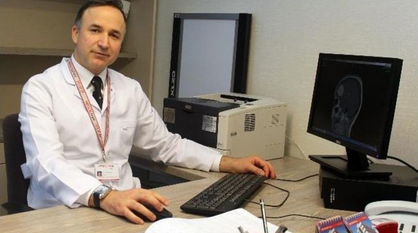 Baş Ağrılarını Ciddiye Almak Gerekiyor