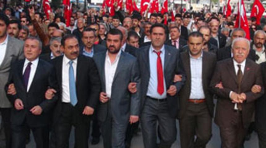 Akil insanlara MHP tepkisi