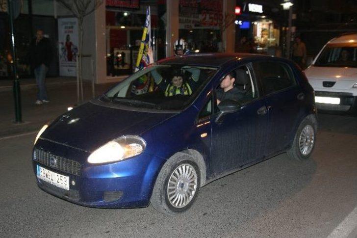 Yarı Final Coşkusu Yolları Kapattırdı G4