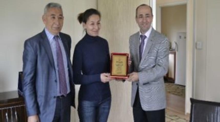 Hasta Gitti, Hayırsever &Ccedil;ıktı