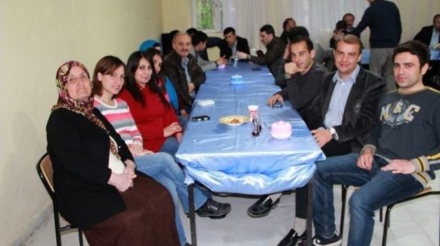 Sınırda Dayanaşma Yemeği