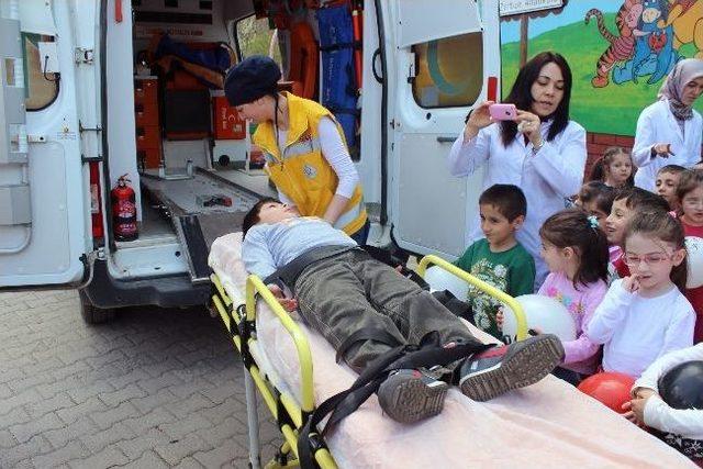 Gümüşhane’de Minikler Ambulansla Tanıştı