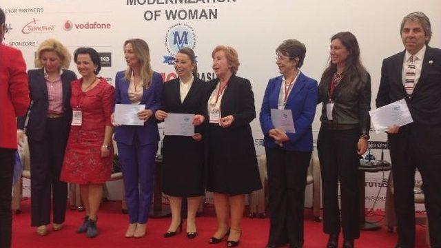 Ak Parti Malatya Milletvekili Öznur Çalık: