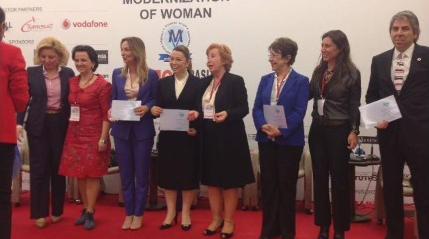 Ak Parti Malatya Milletvekili Öznur Çalık: