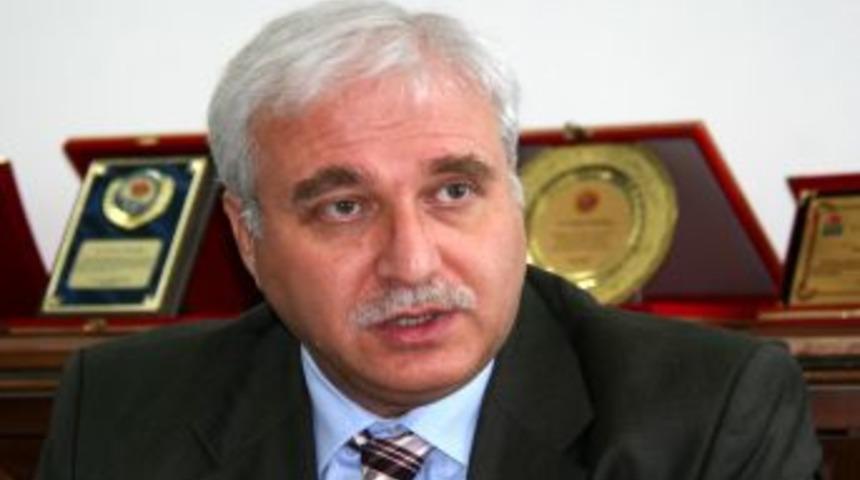 Prof. Dr. Tevfik &Ouml;zl&uuml;: Elektronik Sigara, Sigarayı Bıraktırmıyor