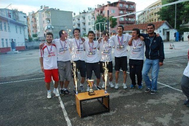 Lapseki’de Kaymakamlık Voleybol Turnuvası Düzenlenecek