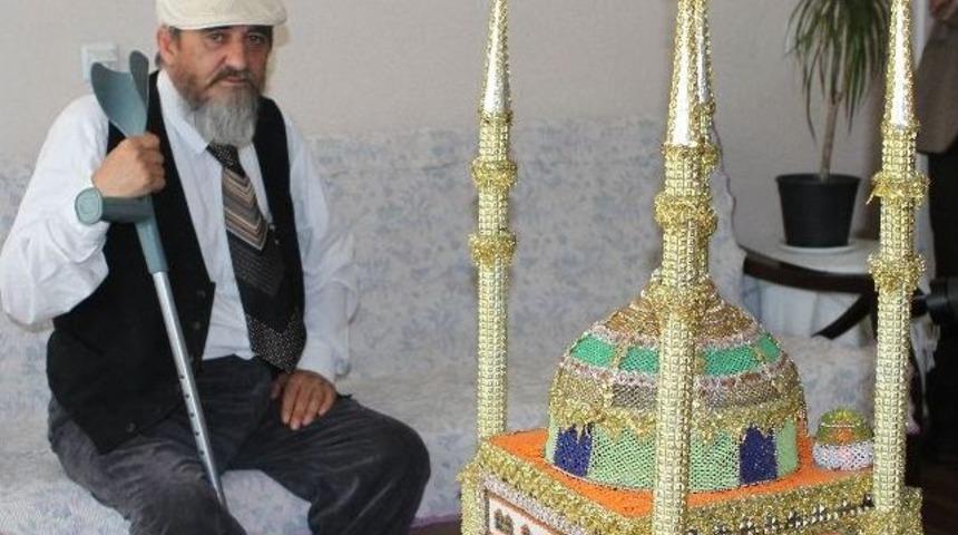 7 Ayda Yaptığı Eserini Satıyor