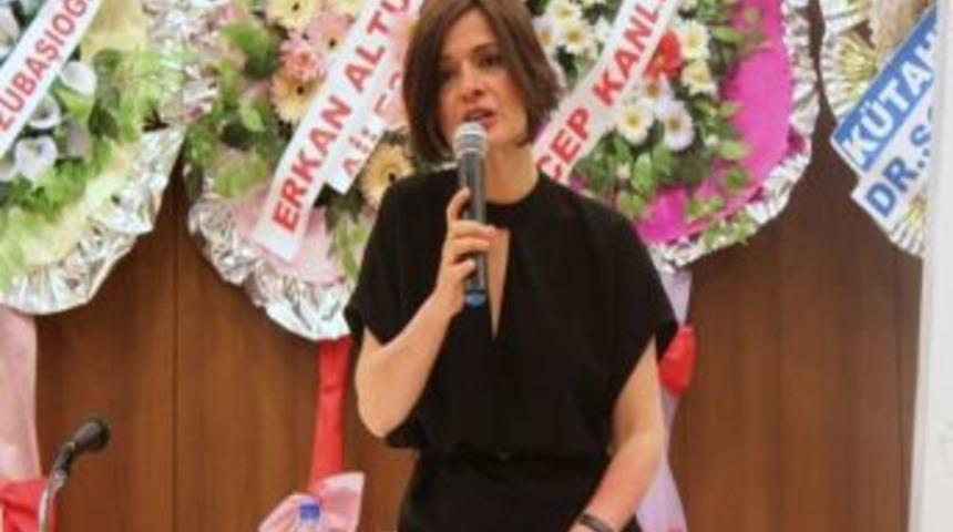 Dr. Yasemin Bradley Gediz Meslek Y&uuml;ksekokulu'nu Ziyaret Etti