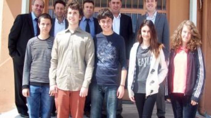 Orhangazi Anadolu Lisesi Ekibi Romanya Yolcusu