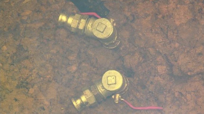 &Ouml;zel Vanalarla Nato Petrol Boru Hattından Mazot &Ccedil;aldılar