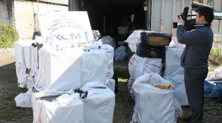 D&uuml;zce Polisi 72 Bin Paket Ka&ccedil;ak Sigara Ele Ge&ccedil;irdi