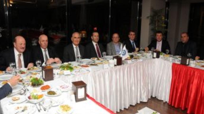 &Uuml;reten Samsun&rsquo;un Yıldızları Yemekte Buluştu